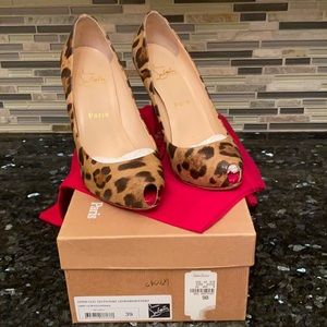 Leopard Christian Louboutin